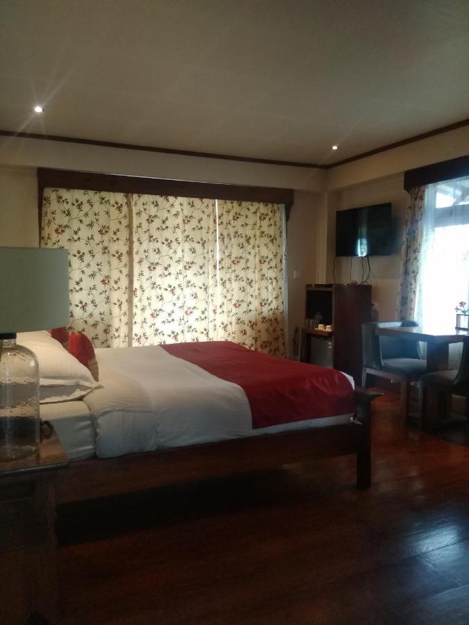 Cafe Bed & Breakfast 2*