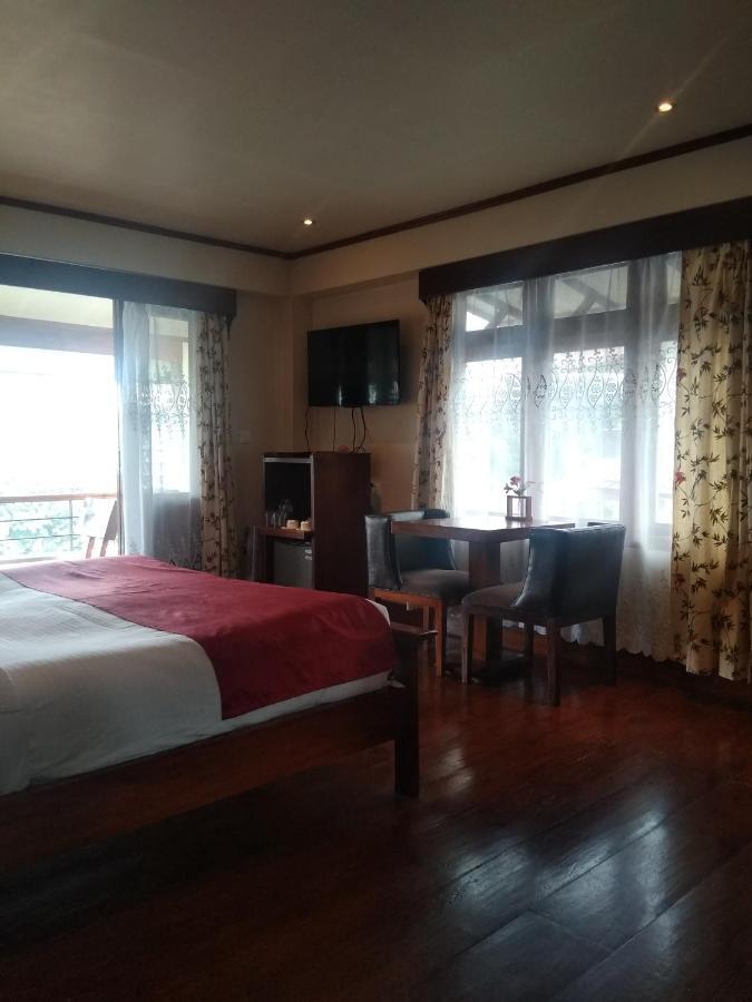 Cafe Bed & Breakfast 2*