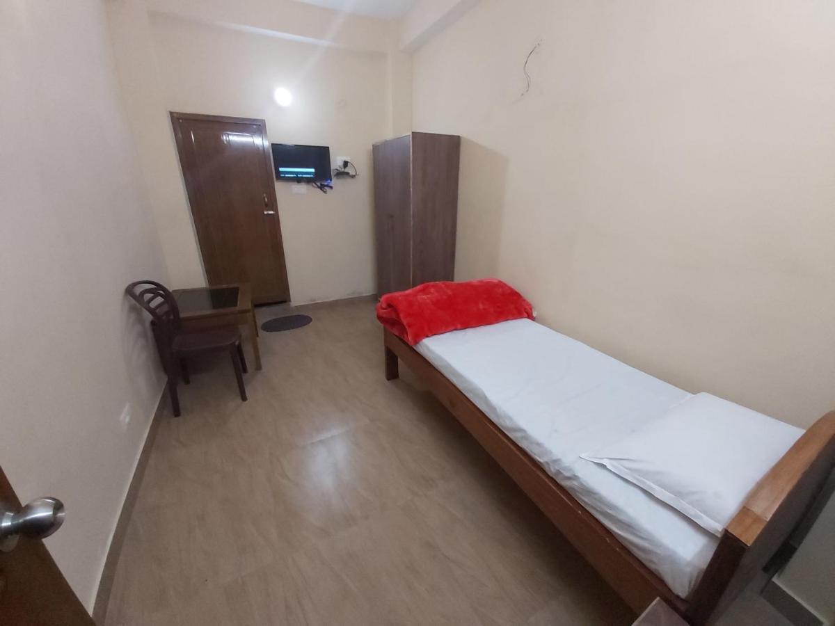 Baba 3* Shillong