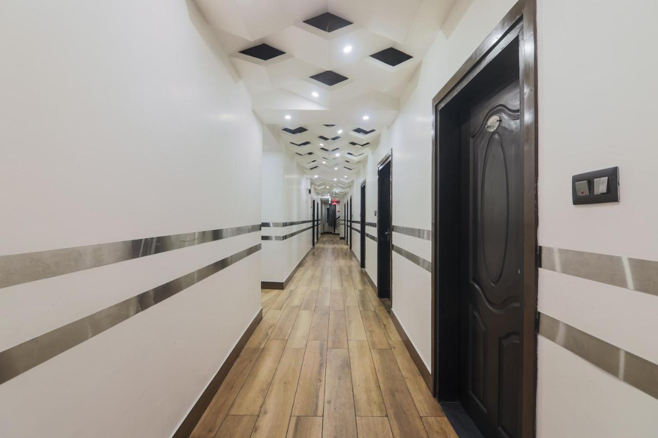 Hotel Capital O 6645 Sapphire