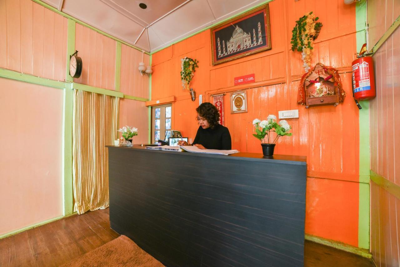 Oyo 27919 Blooming Hotel Shillong