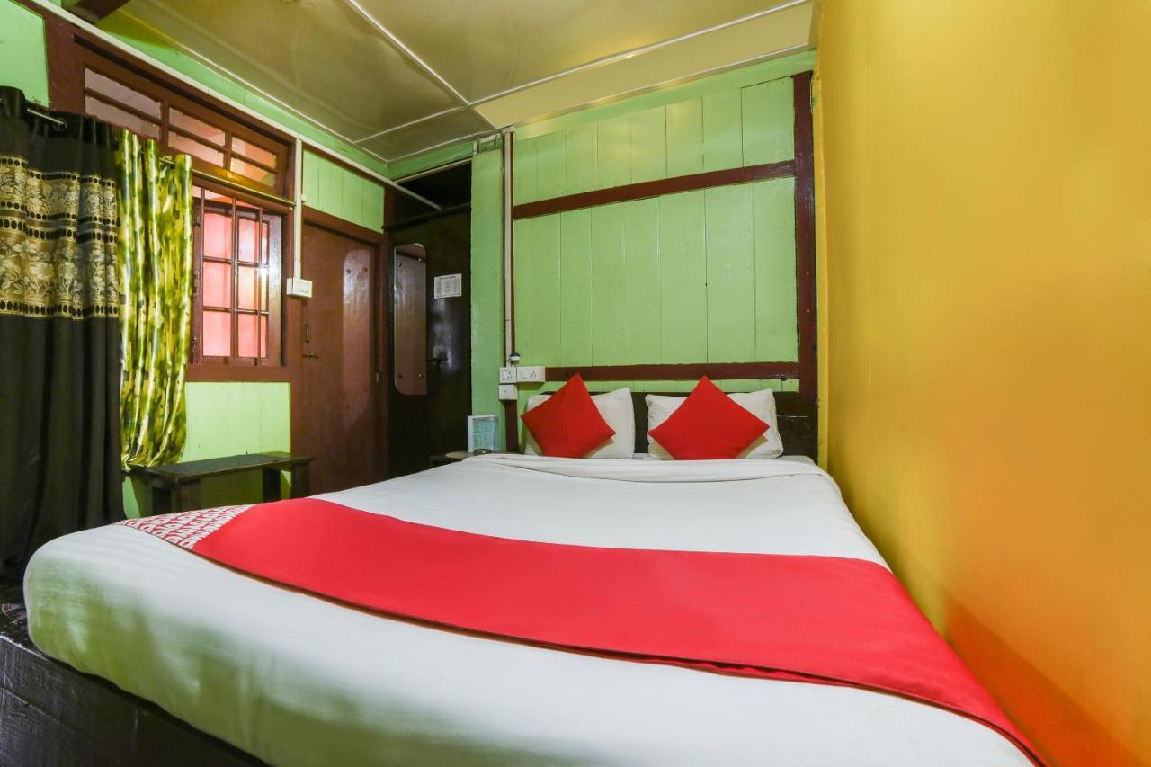 Oyo 27919 Blooming Hotel Shillong
