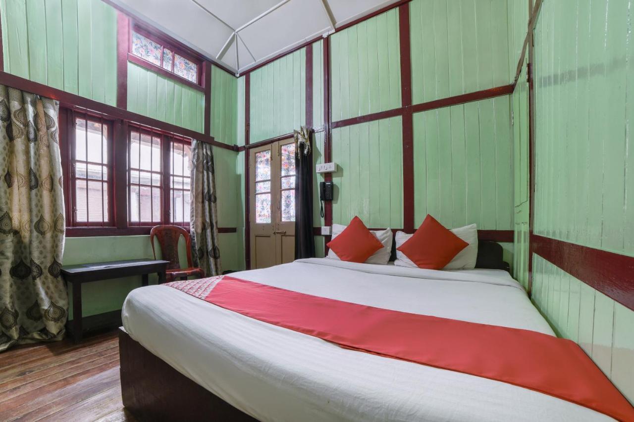 Oyo 27919 Blooming Hotel Shillong