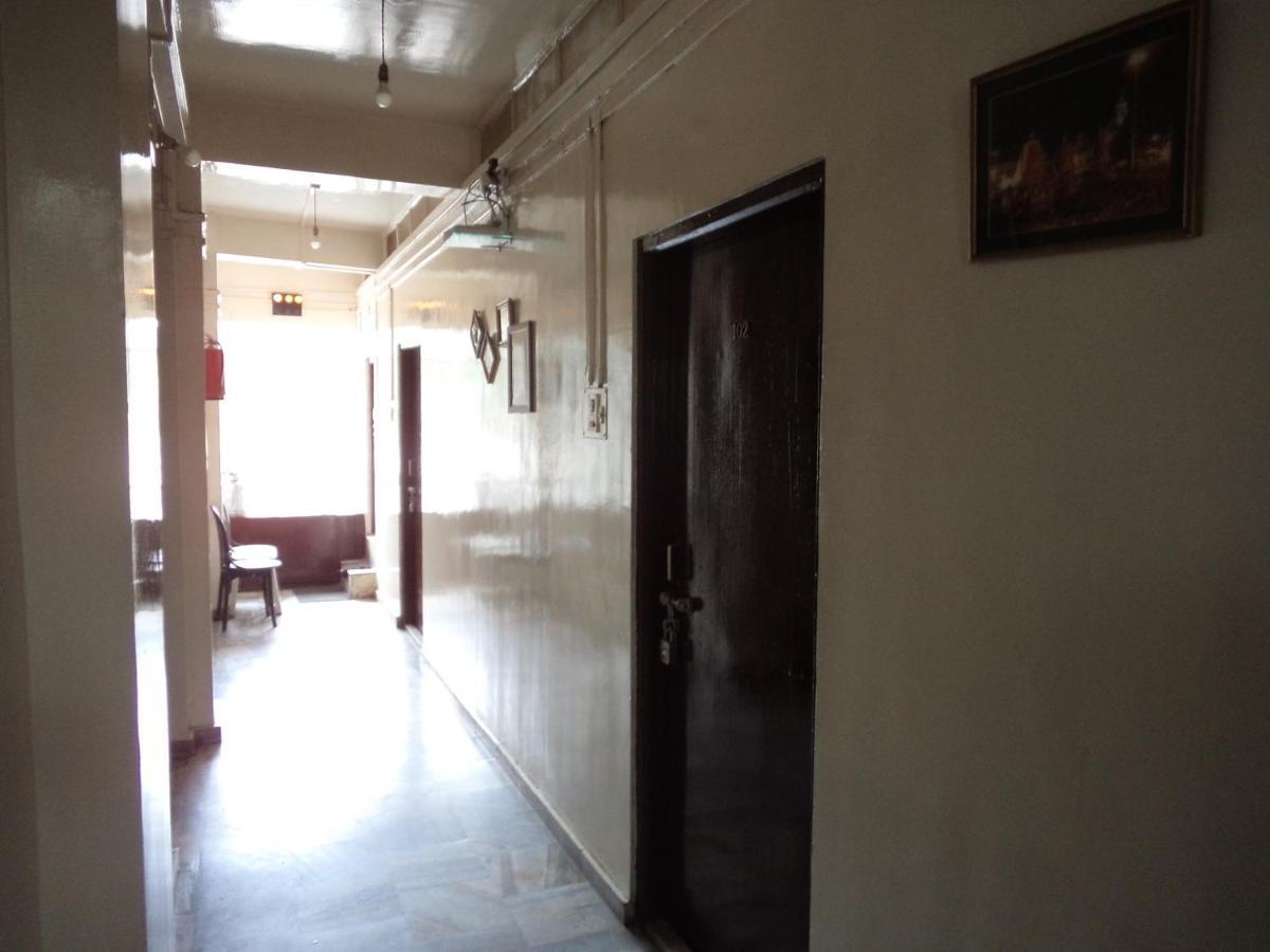 Embassy Hotel 3*